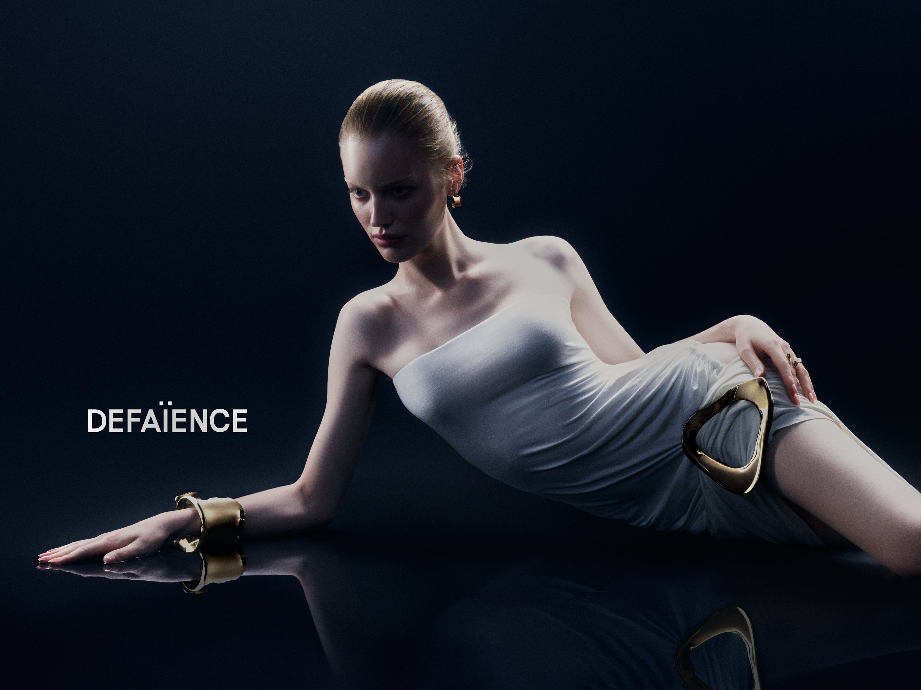 CLOTHING DEFAENCE CLOTHING DEFAENCE