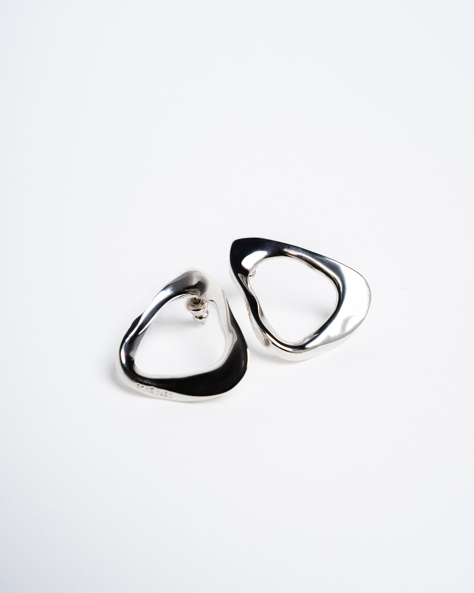 Daimon Earrings Mini