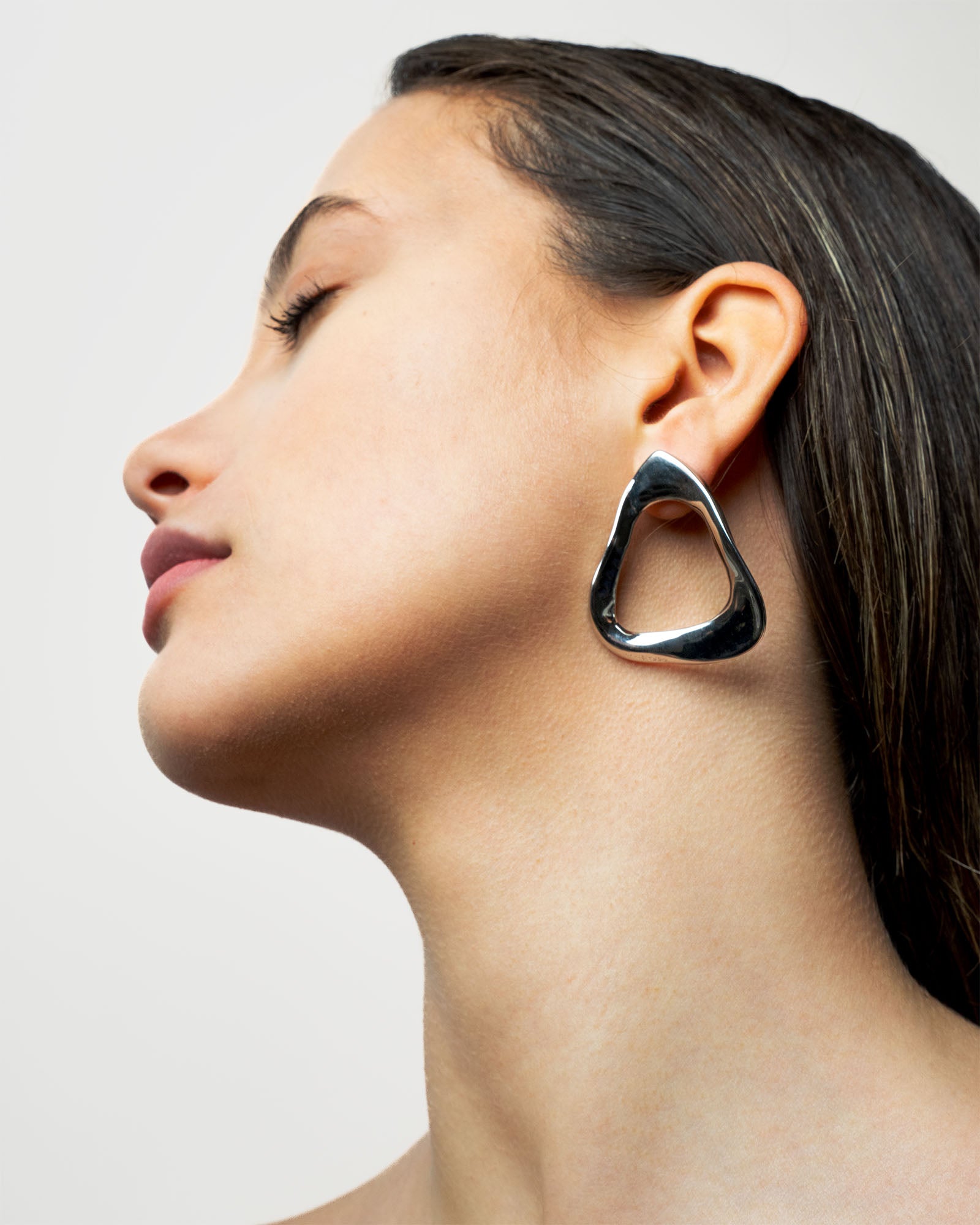 Daimon Earrings Classic