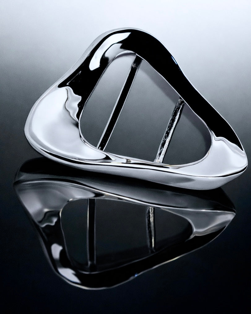 DAIMON BUCKLE · FIRST EDITION