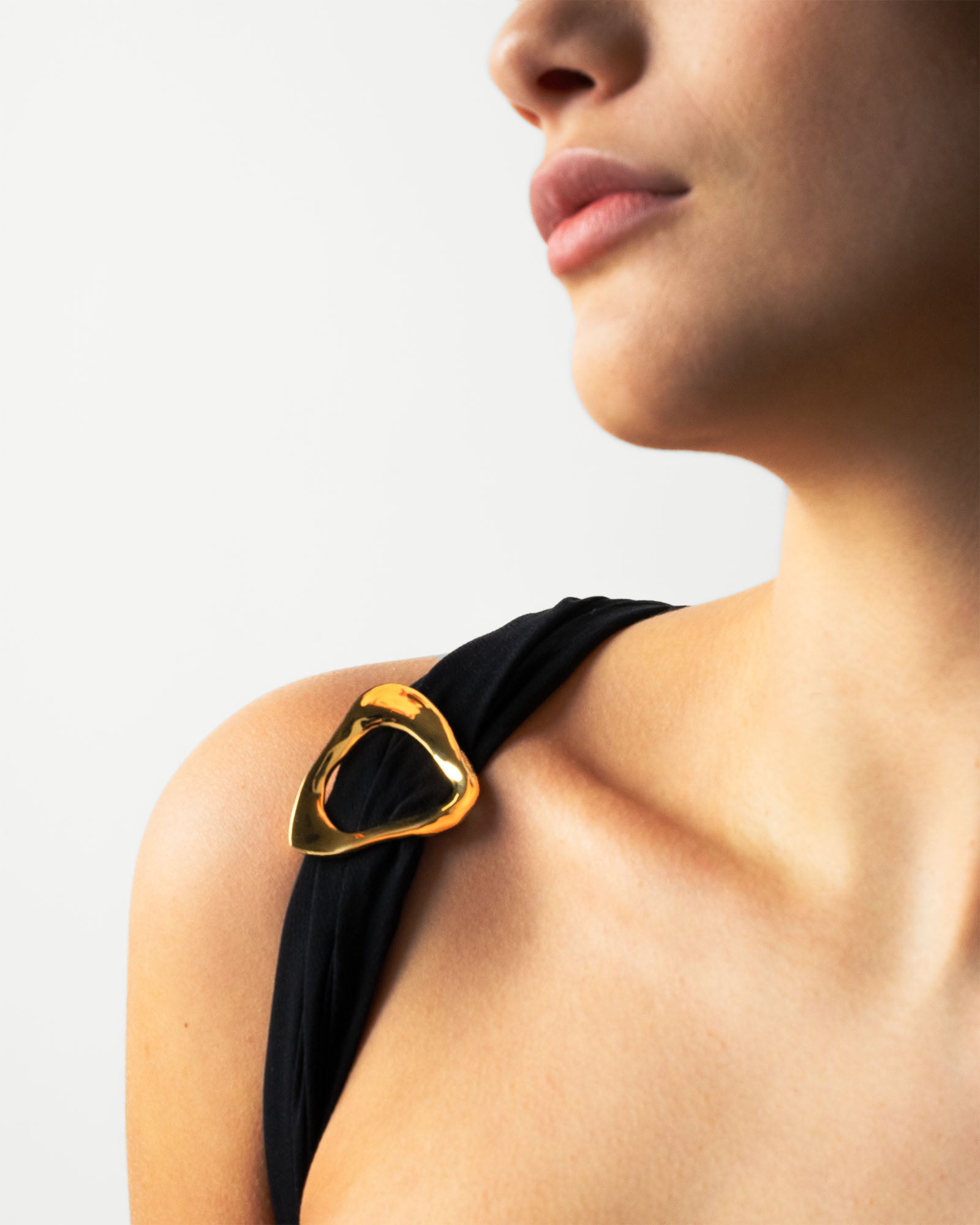 DAIMON BUCKLE · FIRST EDITION