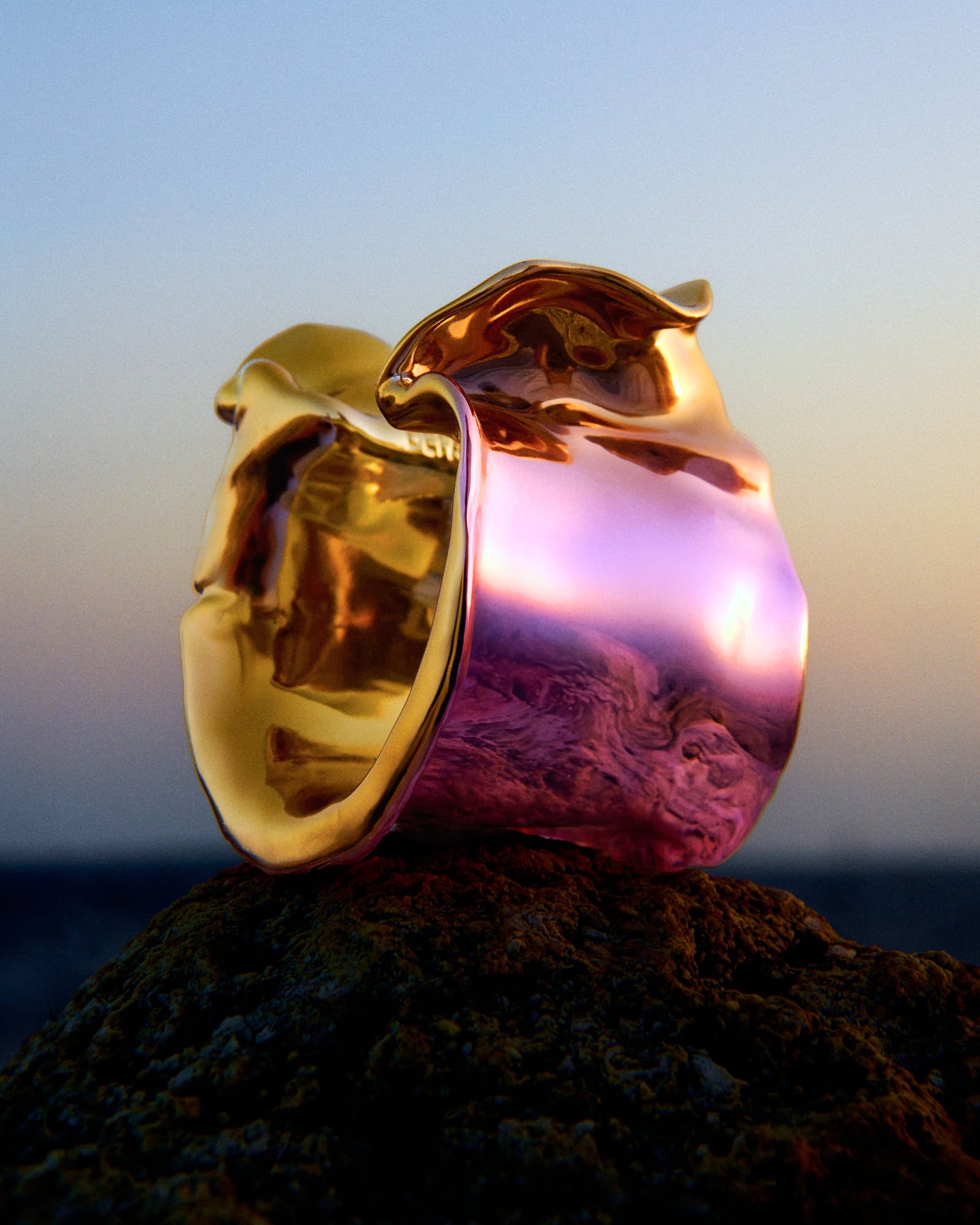 3D PRINTED FAÏENCE CUFF