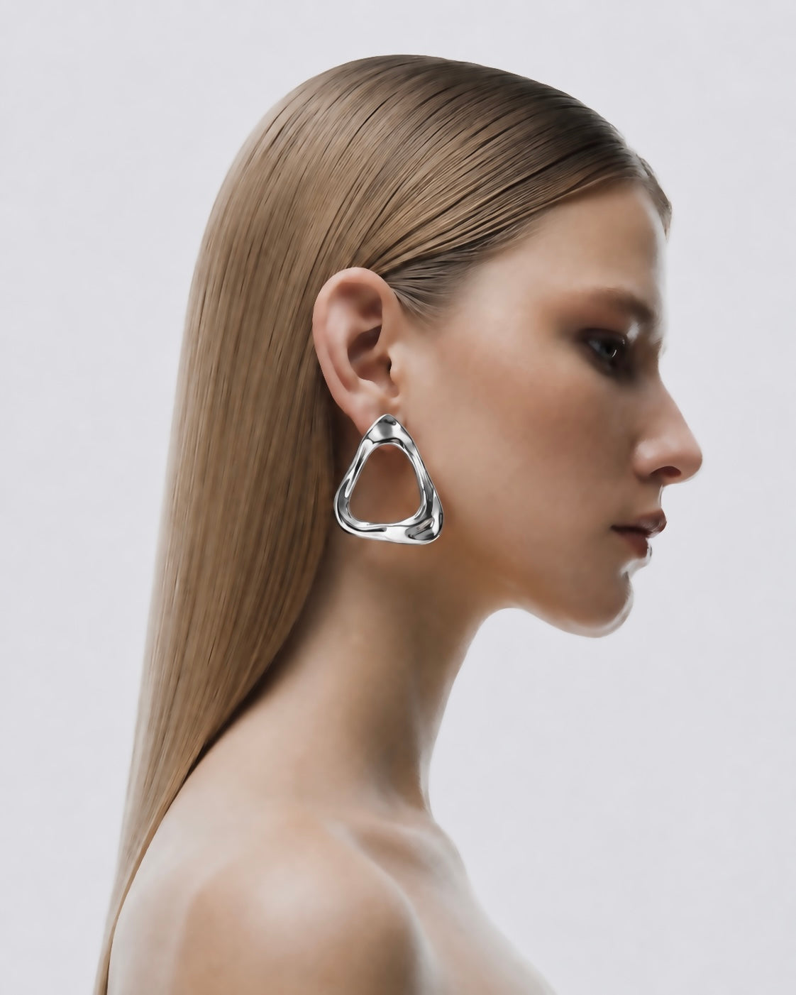 Daimon Earrings