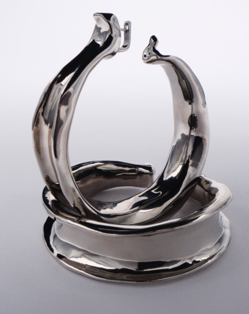 LARGE FAÏENCE HOOPS