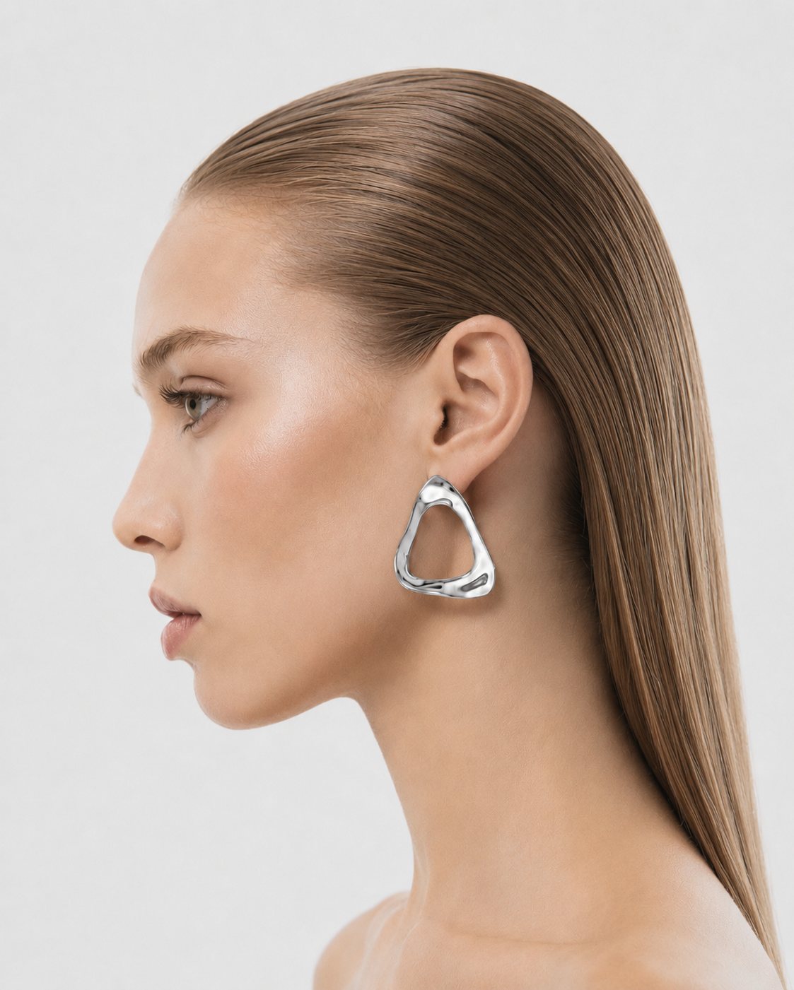Daimon Earrings