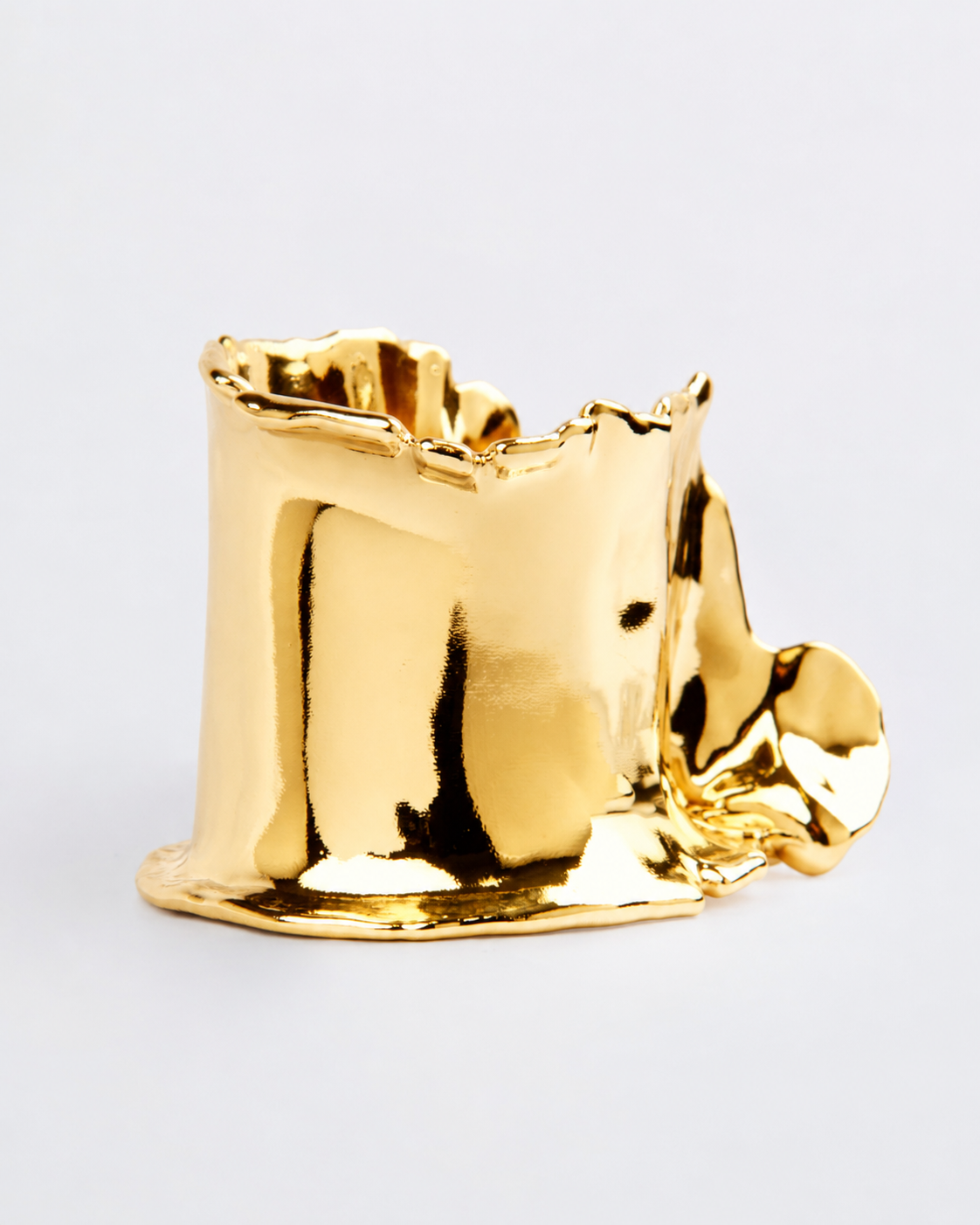 Faience cuff - Studio Edition
